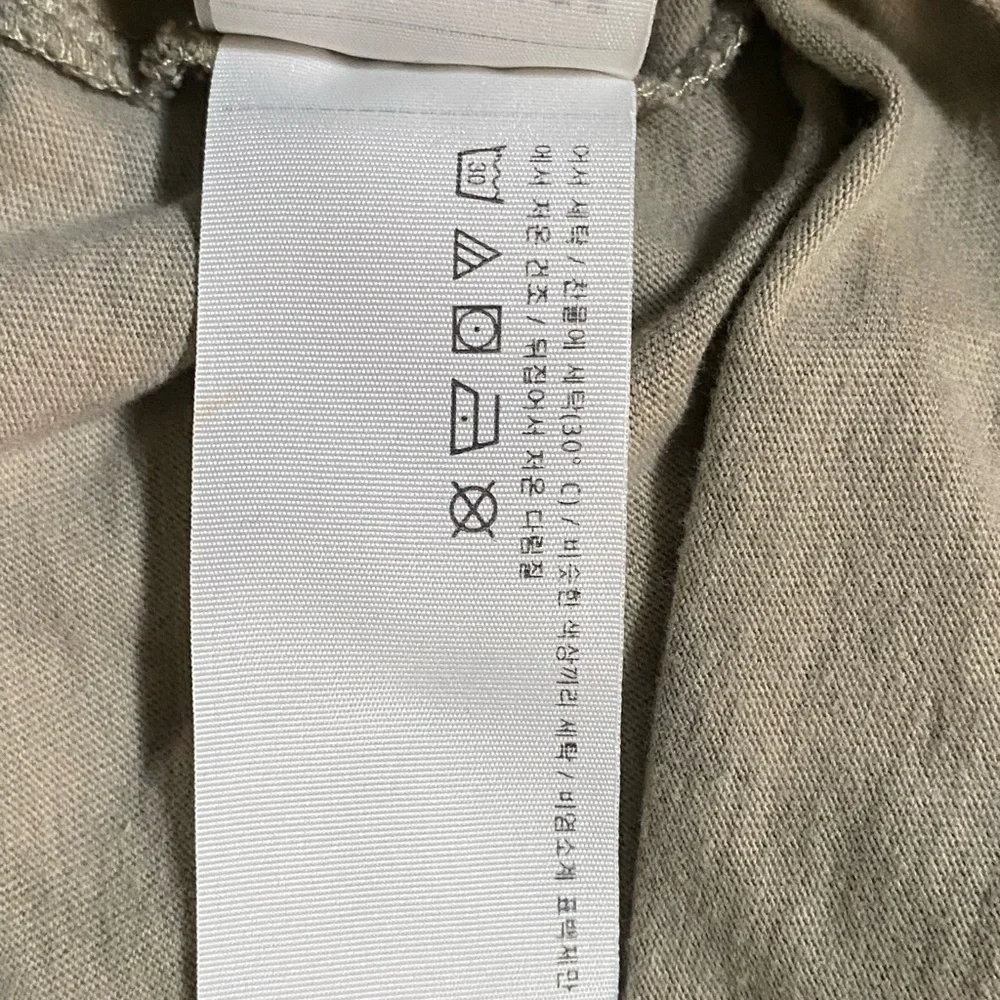 Hollister Women's Camouflage Long Sleeve Top - Picture 12 of 12
